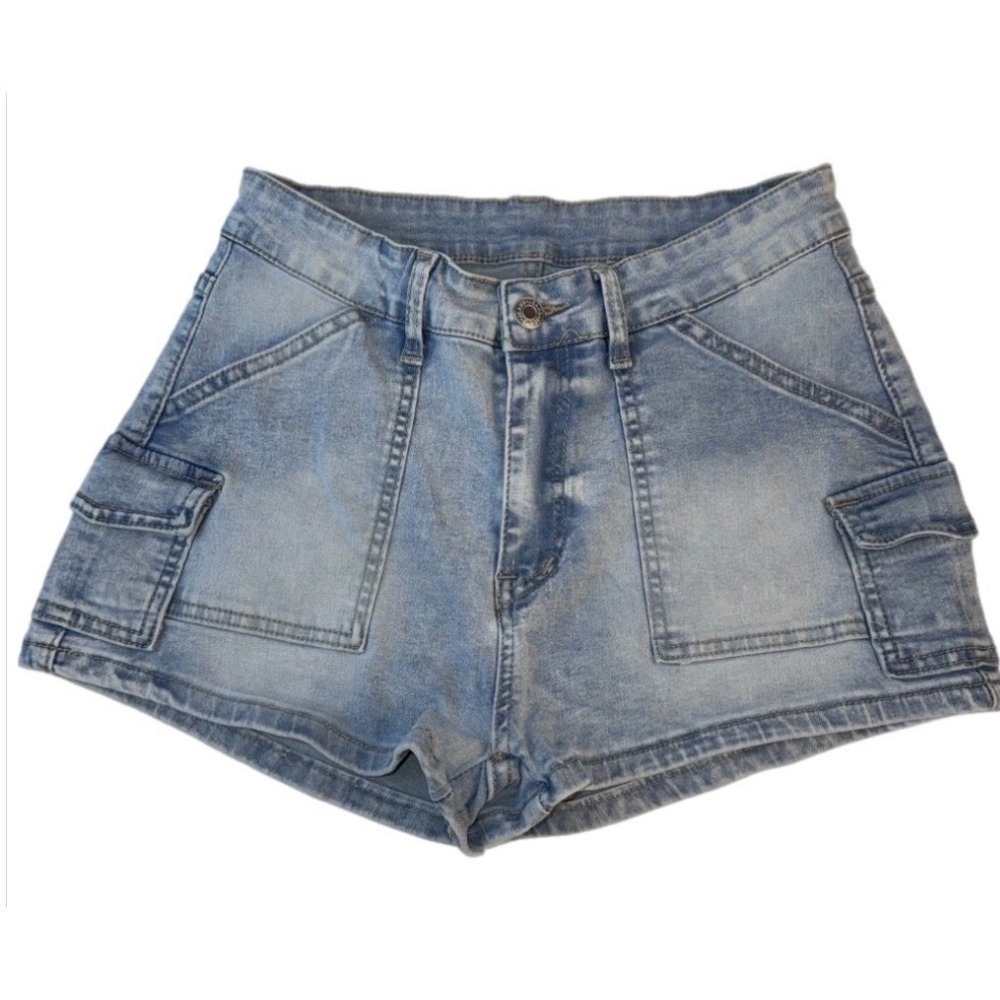 Women's Denim Cargo Shorts Light‎ Wash Size 30 (W26) Stretch Medium Rise
